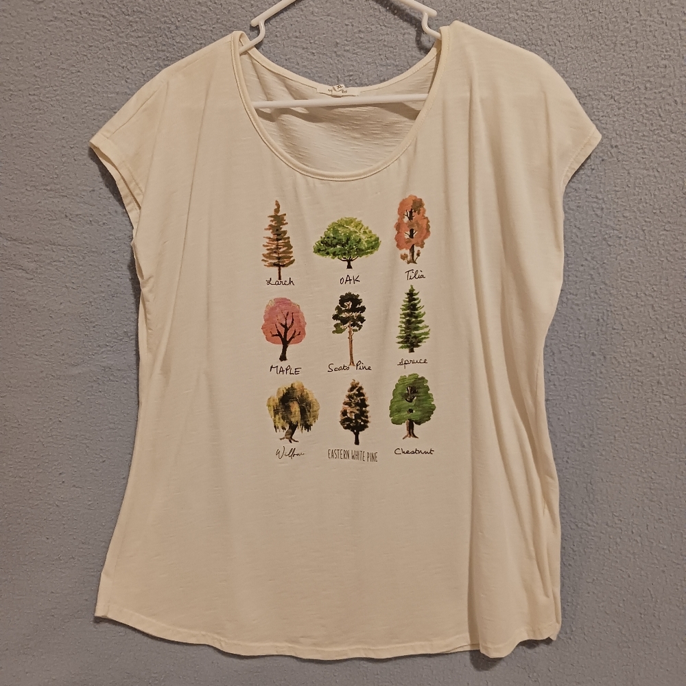Cream botanical graphic tee